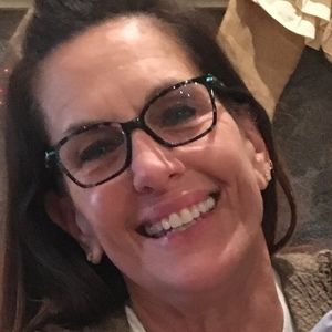 Meet your Posher, Debbie